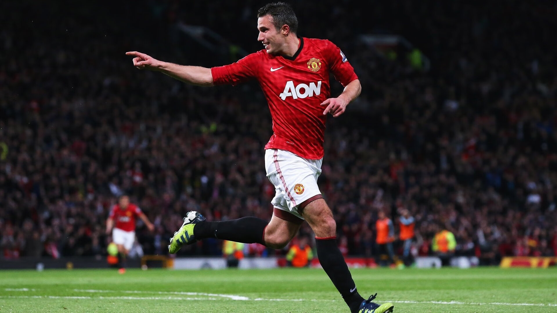 德甲：莱比锡2-1战胜汉堡，恩昆库关键进球，德甲莱比锡老板